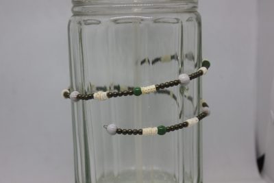 LÁGRIMAS DE SAN PEDRO, VERTEBRAS, CRISTAL VERDE Y LATÓN