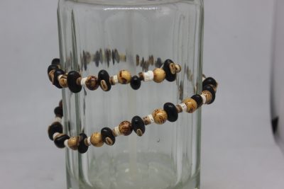 OJO NEGRO, AÇAÍ, VERTEBRAS Y MADERA